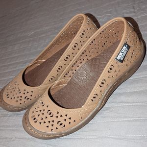 Muk luks Sport Women's slip on